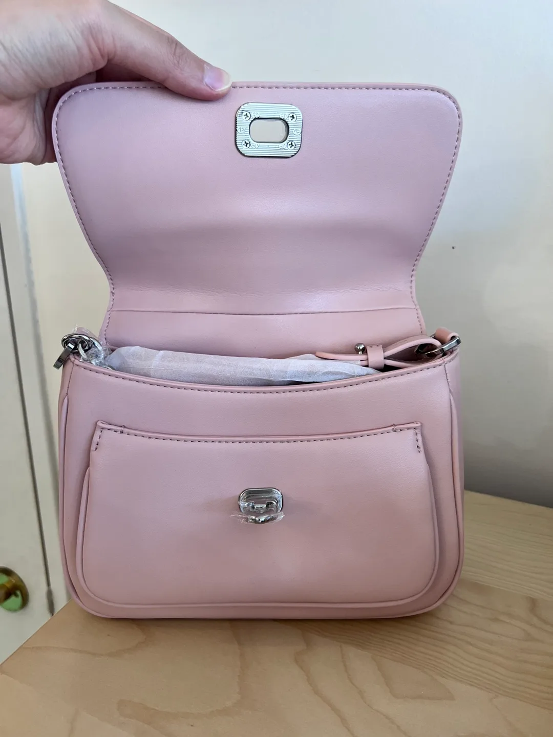 《Brand New》Pink Shoulder Bag image indicator(3)
