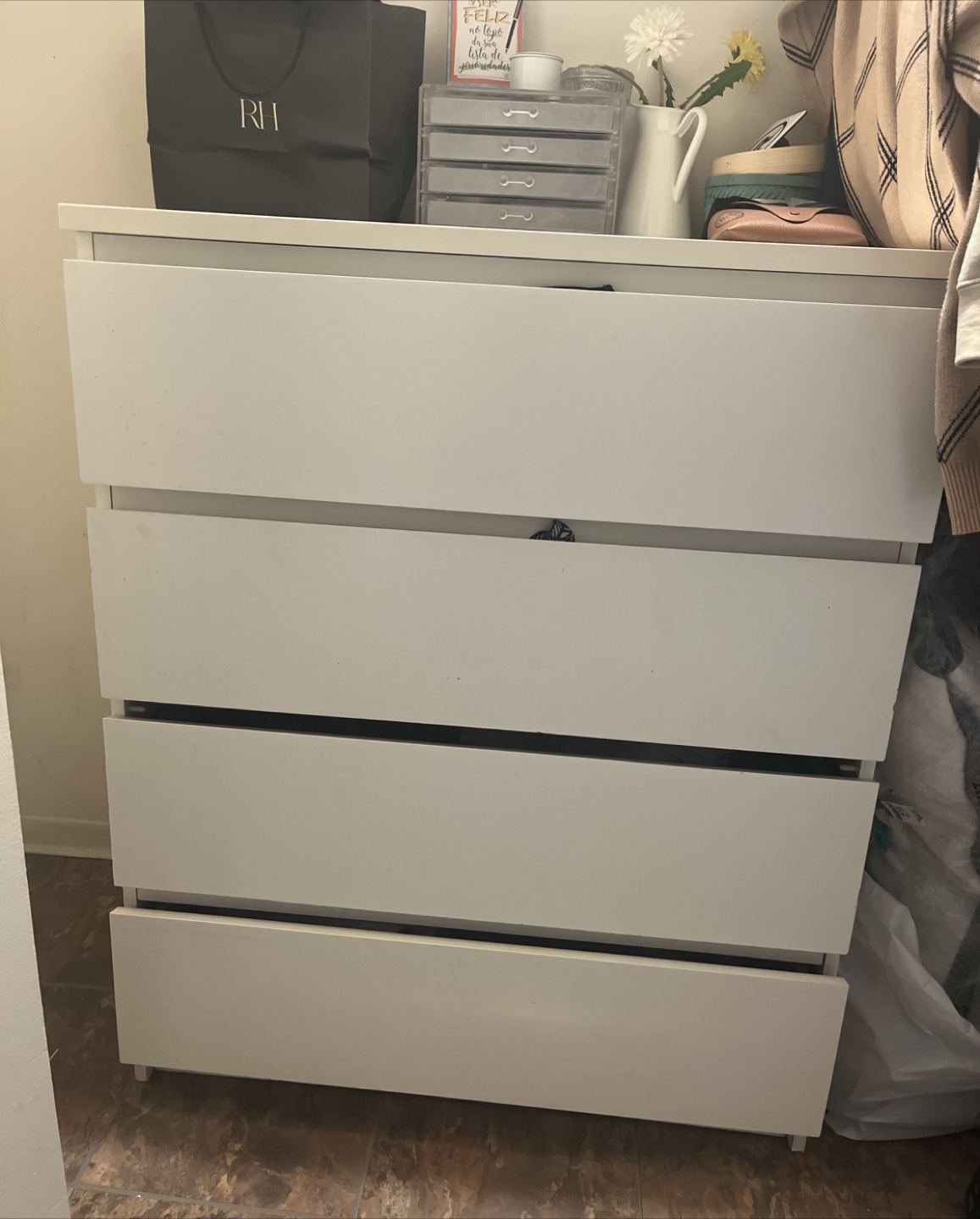 White 3-Drawer Dresser