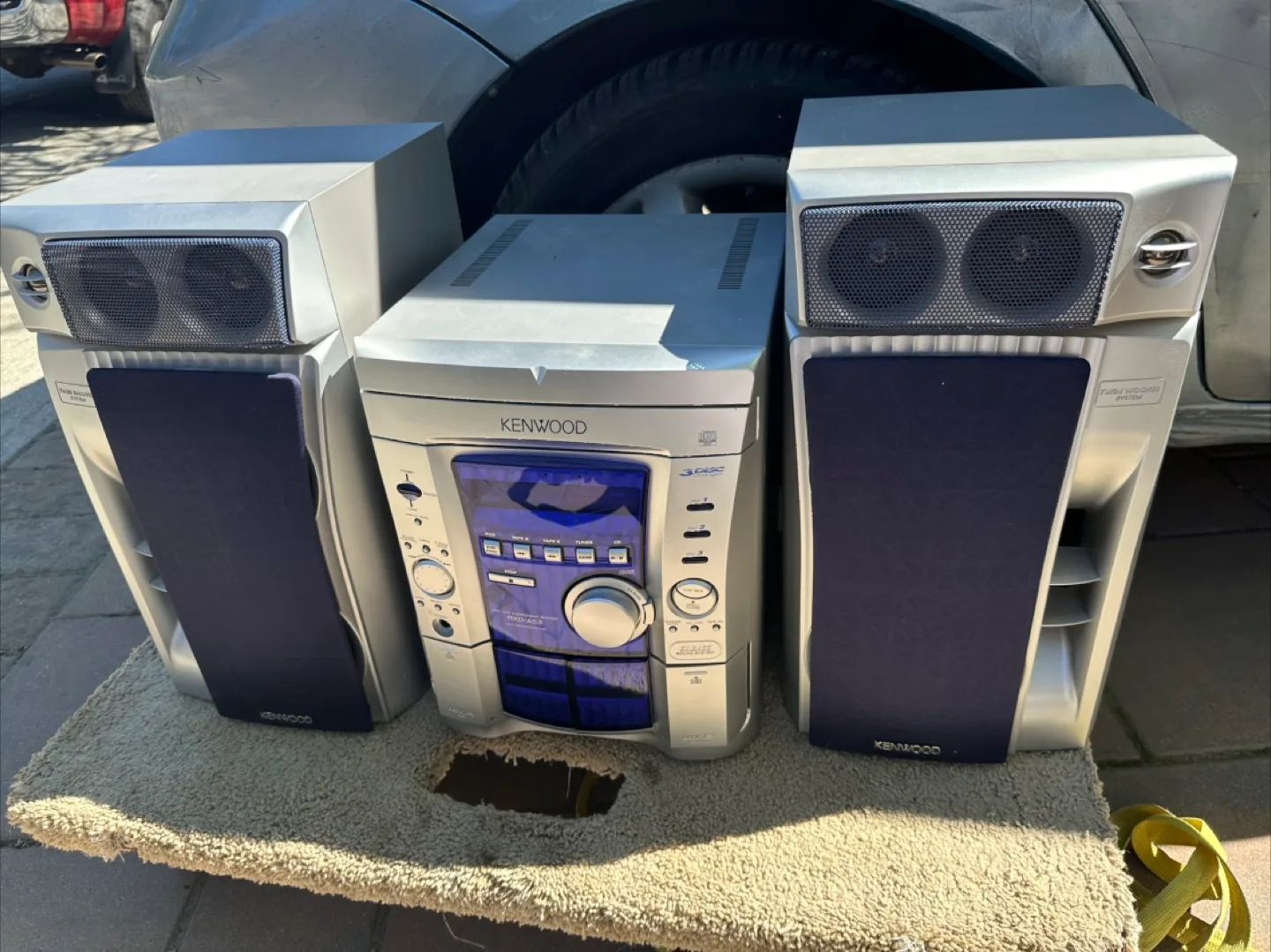 Kenwood 3-piece Stereo System thumbnail