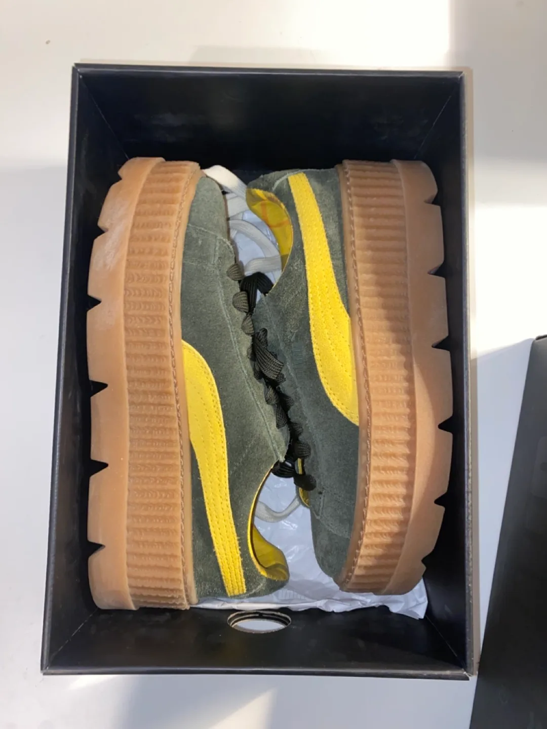 Puma Cleated Creeper Suede Women's Sneakers - Size 7 thumbnail
