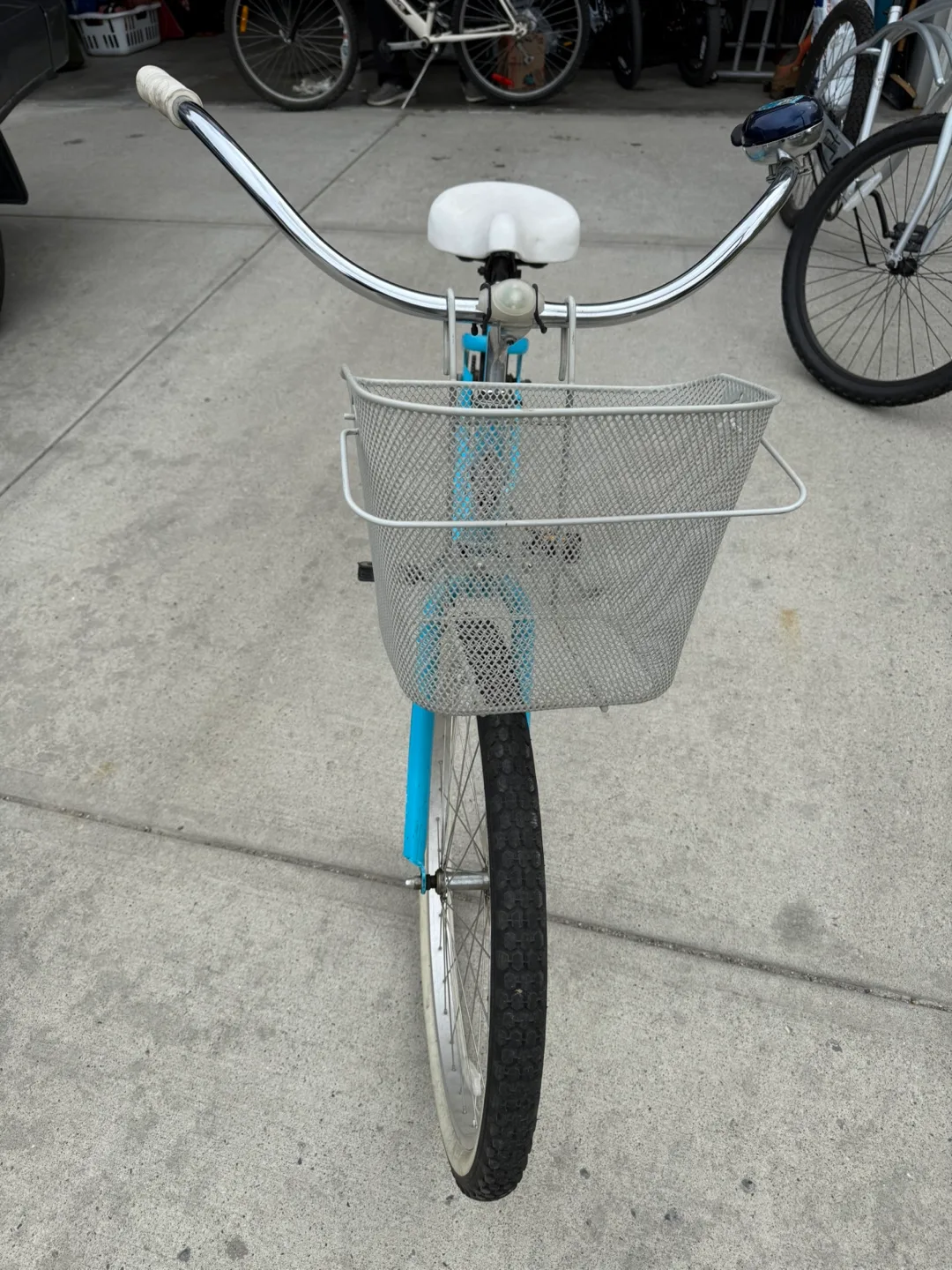 Electra Women's Cruiser Bike image indicator(4)