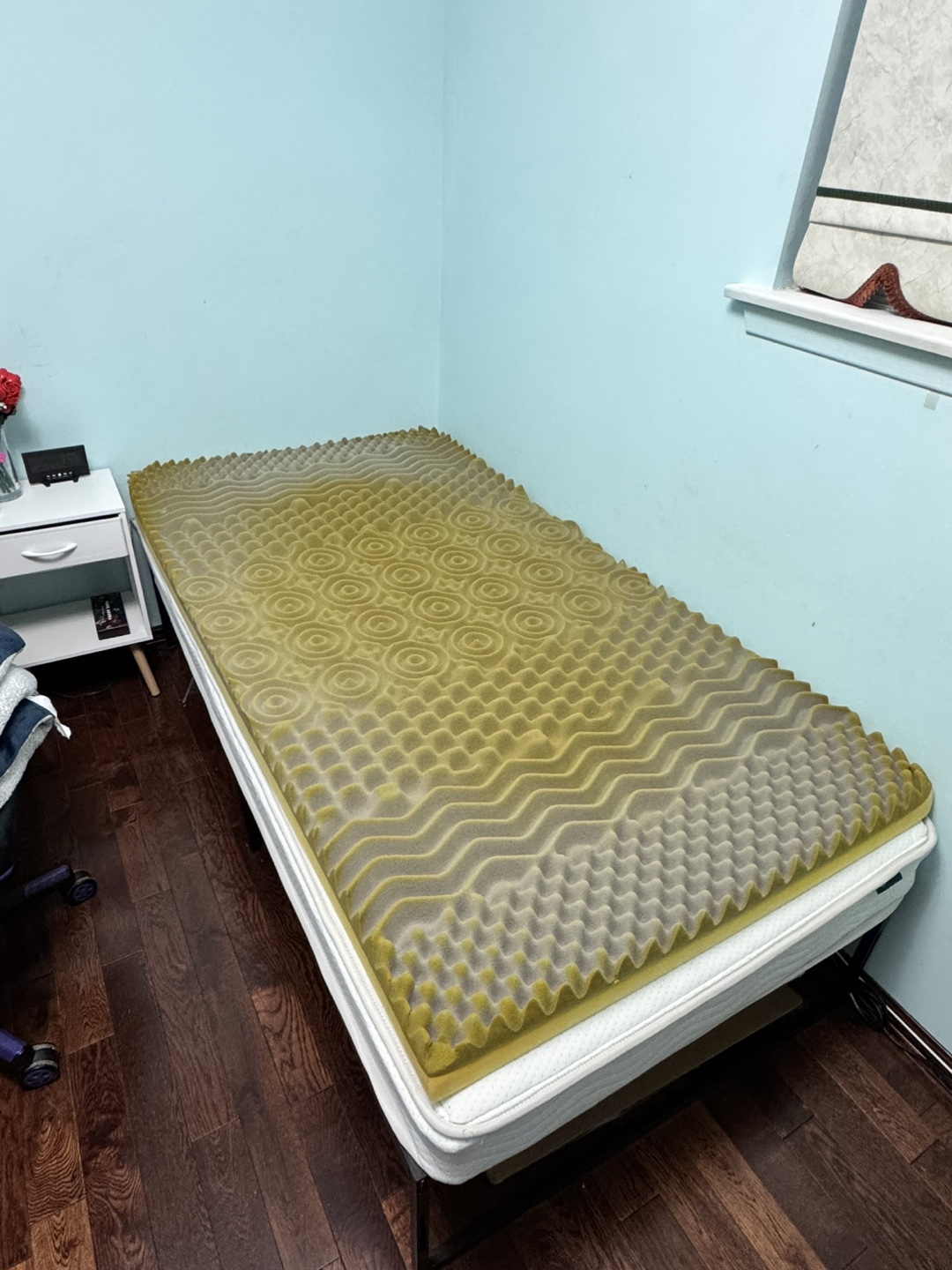 Twin Bed Frame with Mattress - photo 3