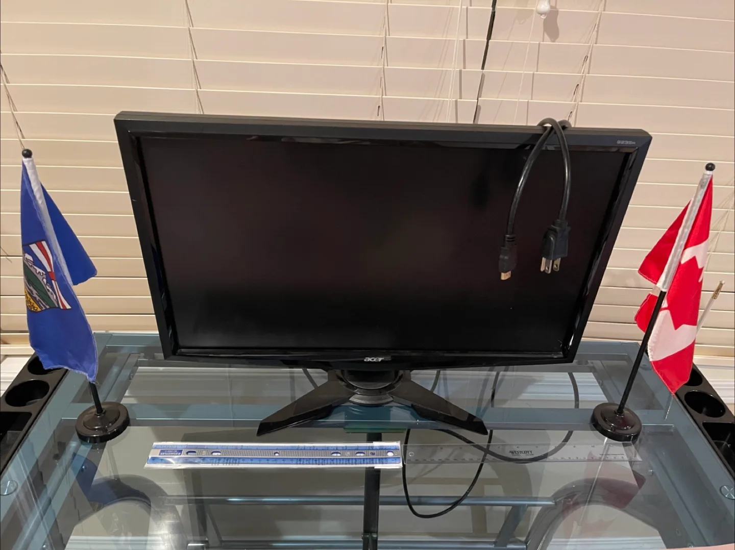 Acer 23-inch G235H Widescreen LCD Monitor thumbnail