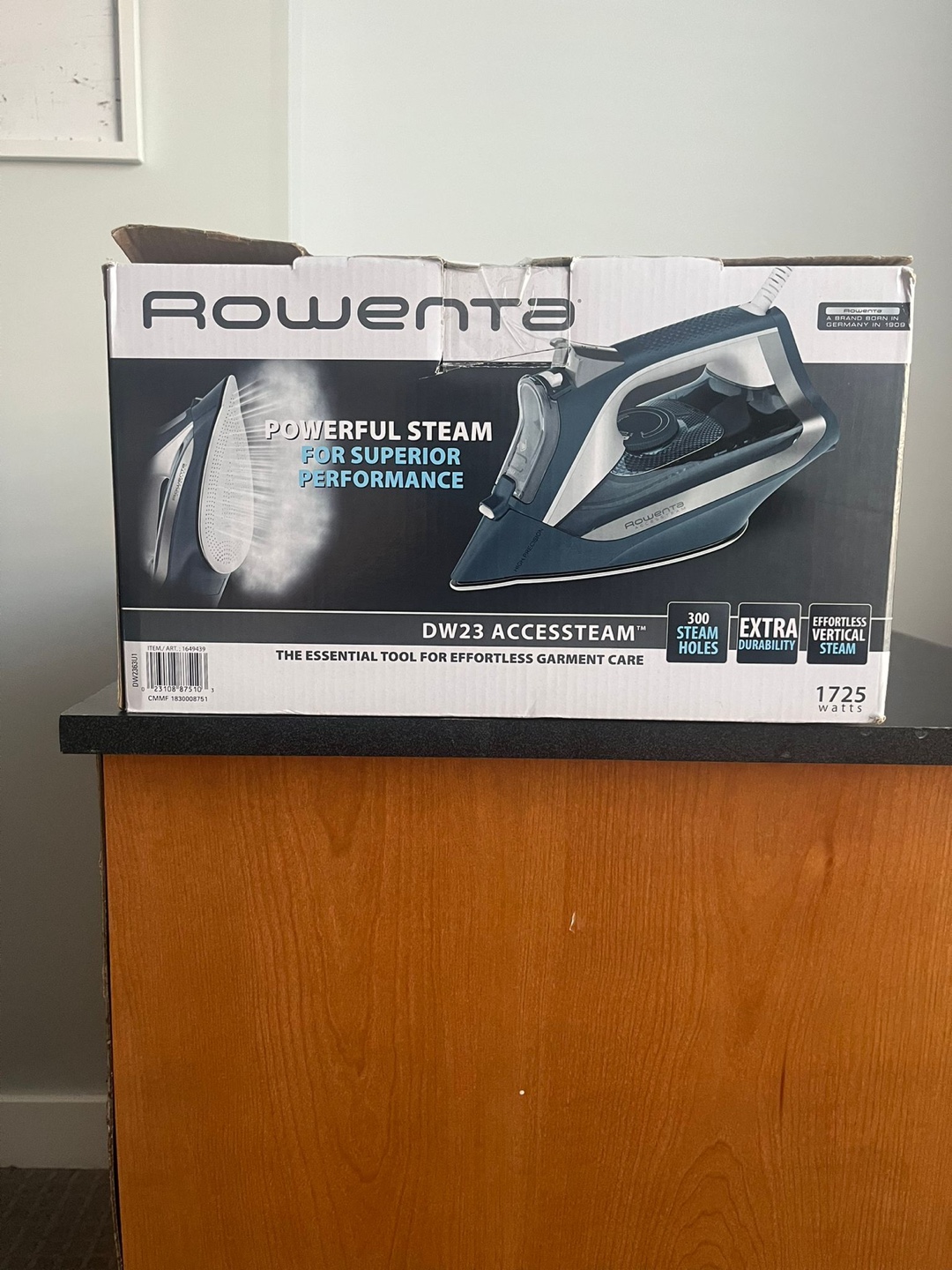 Rowenta DW23 AccesSteam Iron - New in Box - photo 3