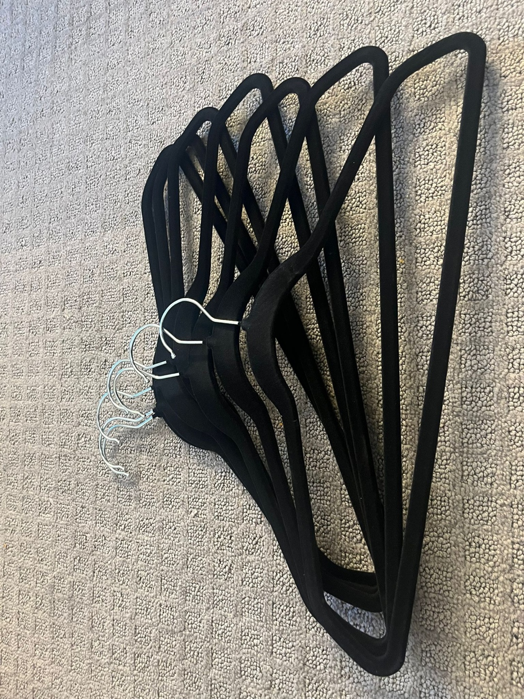 50-pack Black Velvet Hangers