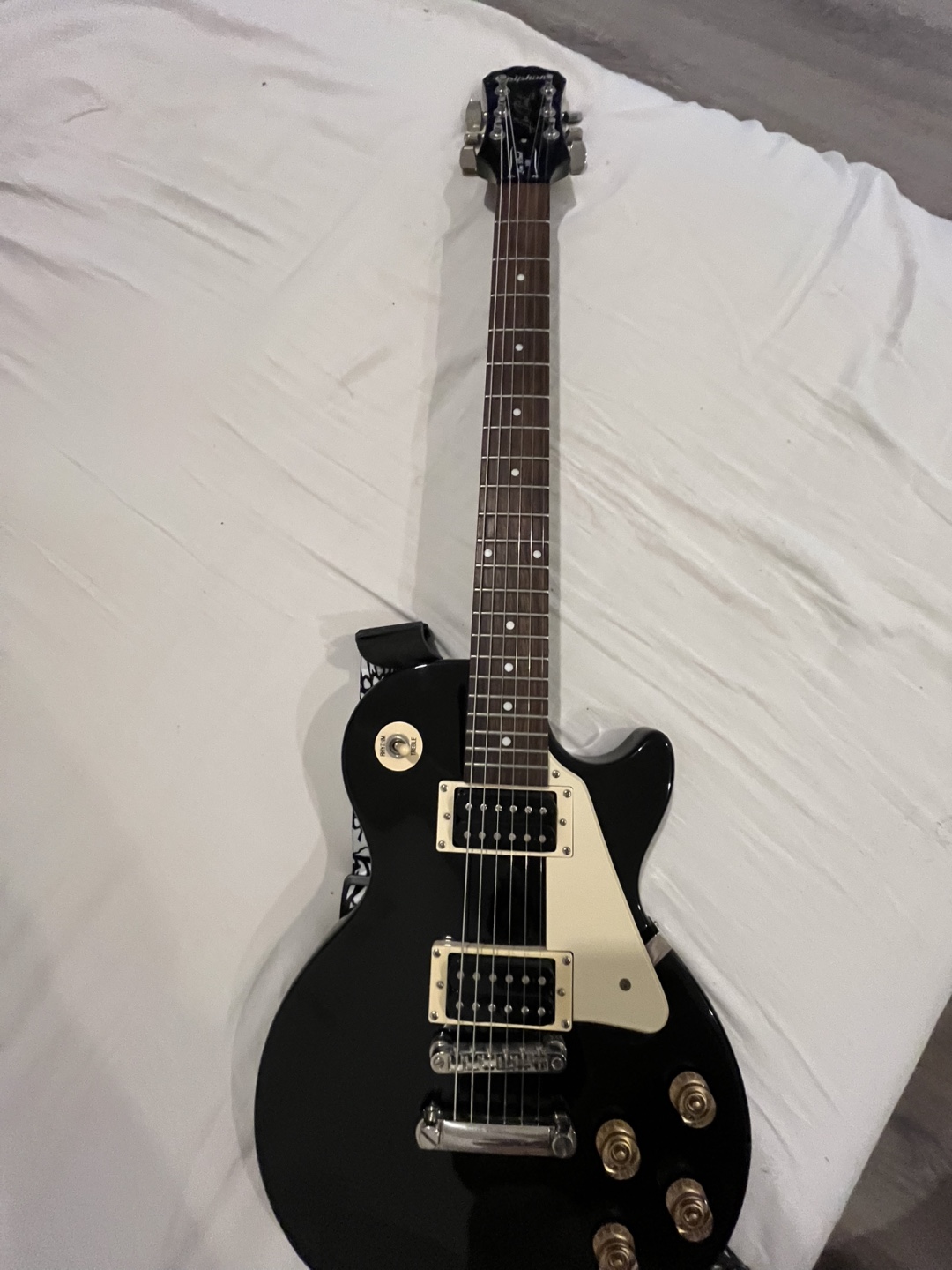 Epiphone Les Paul 100 Electric Guitar - photo 4