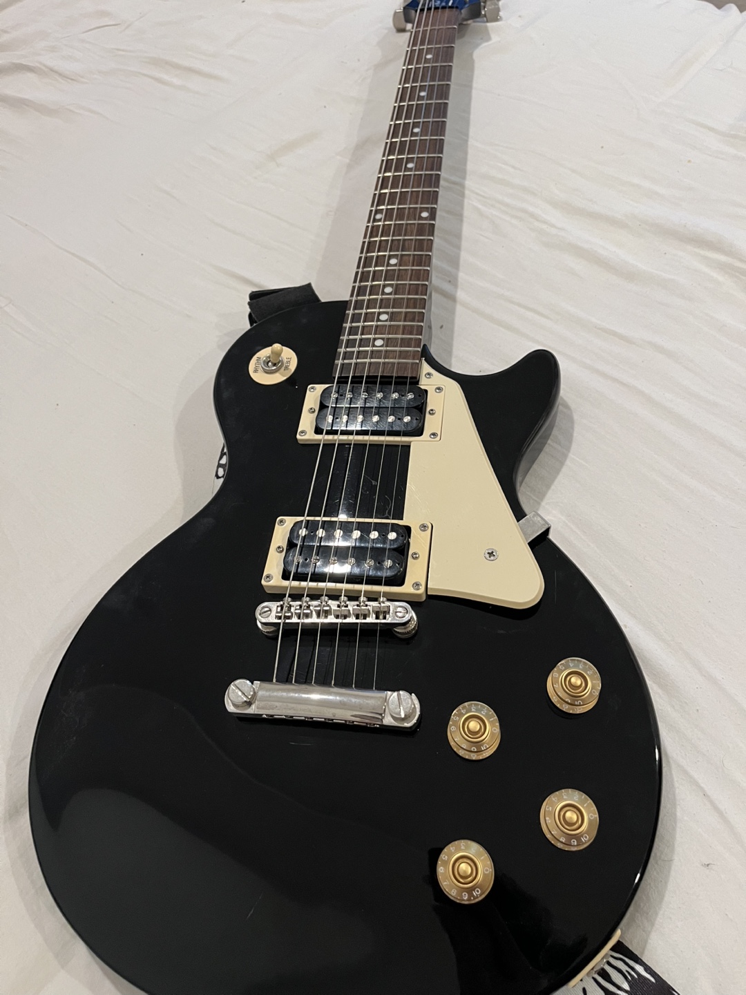 Epiphone Les Paul 100 Electric Guitar