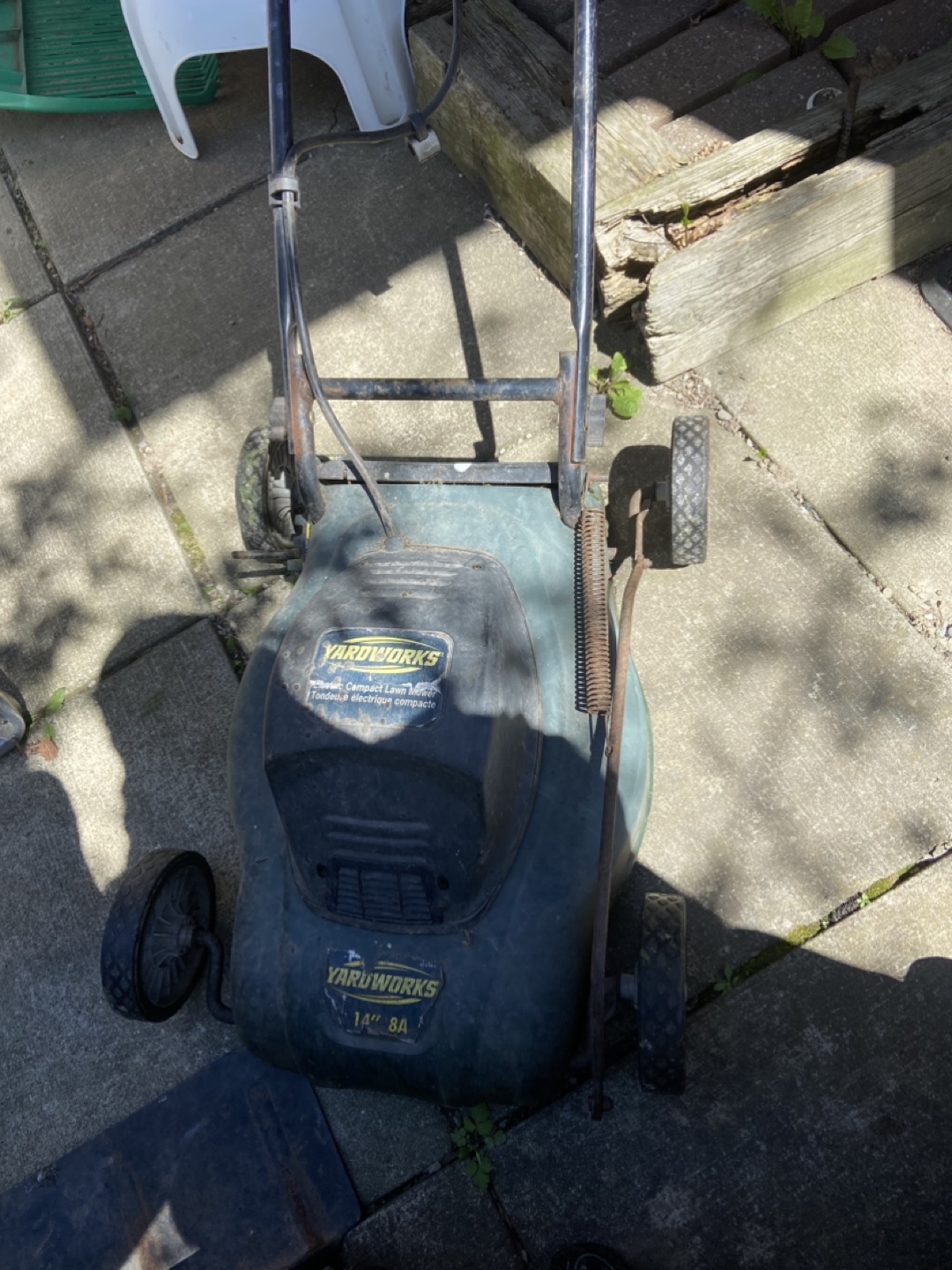 Yardworks 14" 3.5A Electric Lawn Mower not working as is