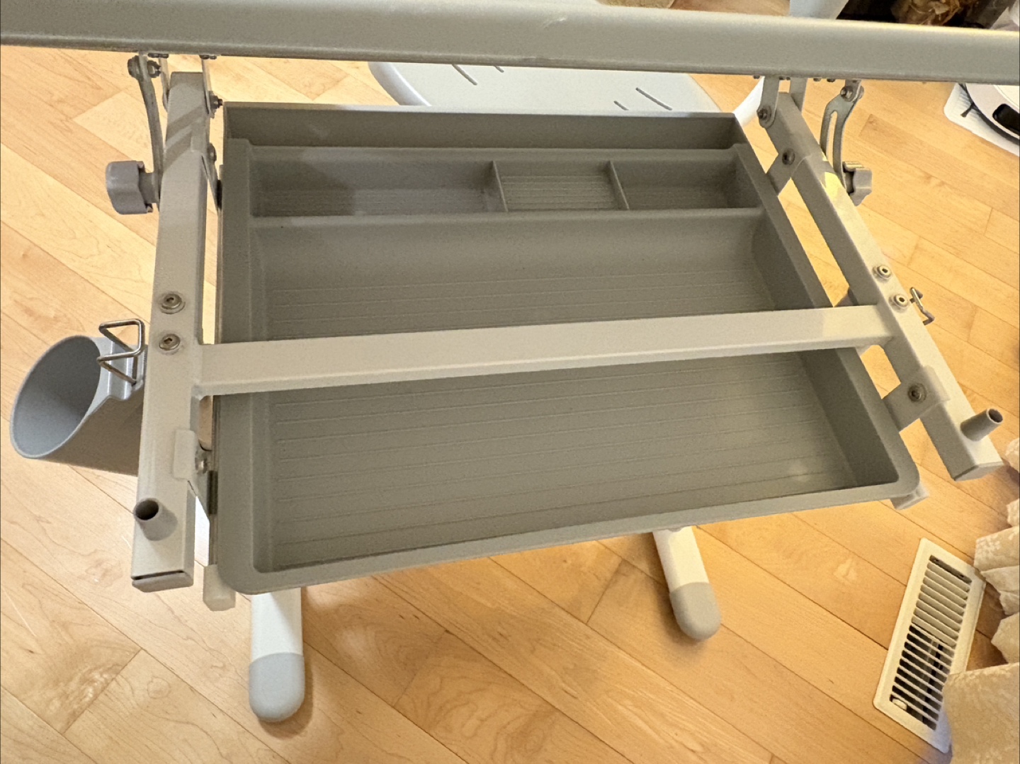 Kids Adjustable Height Desk and Chair Set - photo 5