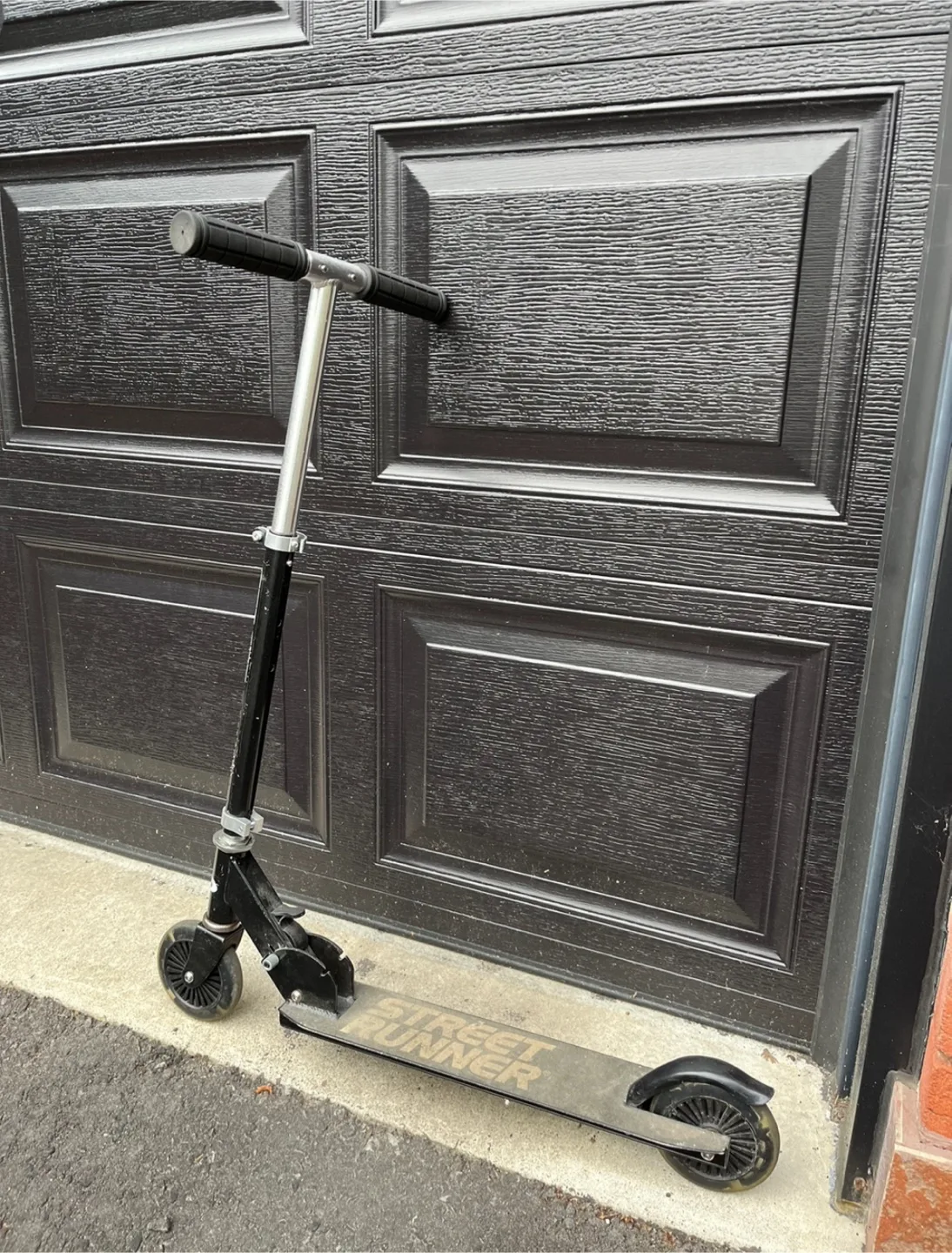 Street Runner Kids Scooter black image indicator(2)