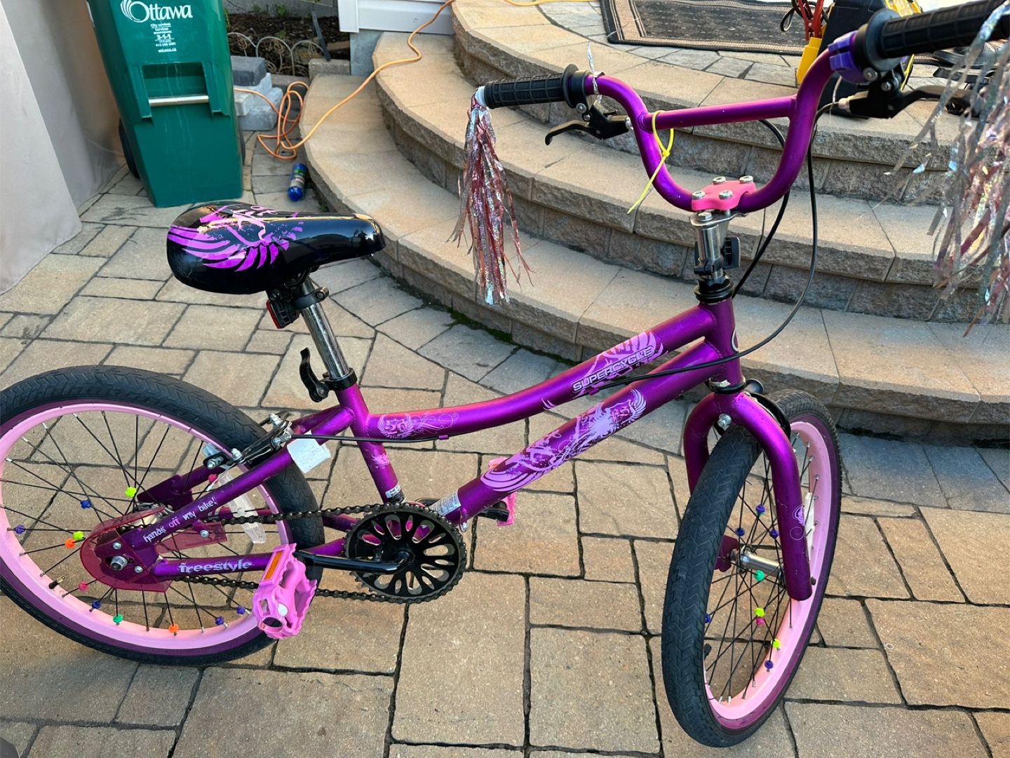Girls' Freestyle 20-inch Purple Bike