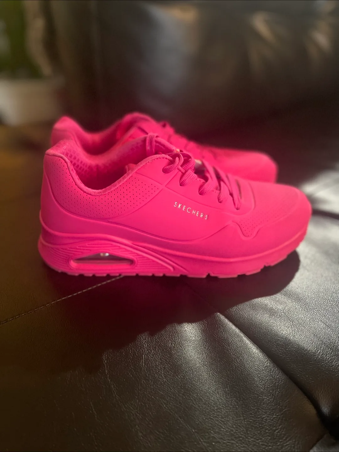 Hot Pink Skechers Sneakers - Size 5 image indicator(2)