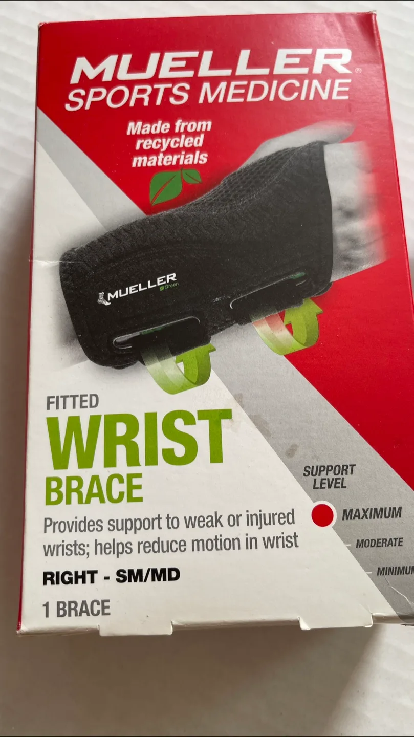Mueller Sports Medicine Fitted Wrist Brace - Right, Small/Medium thumbnail
