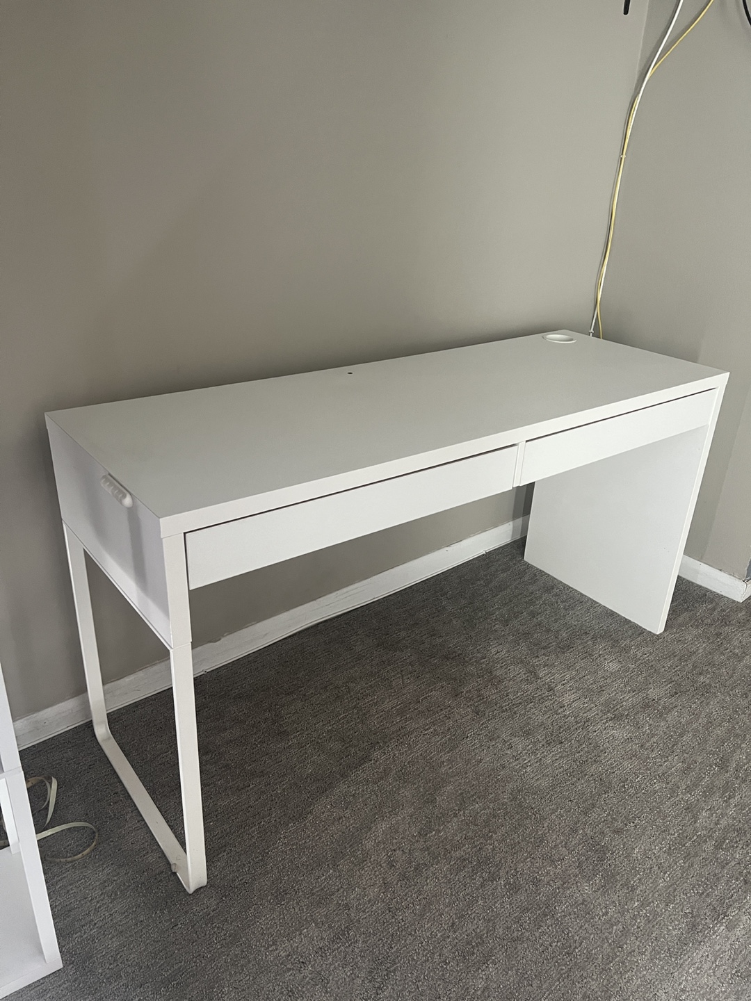 White desk with 2 drawers + functional attachments - photo 2