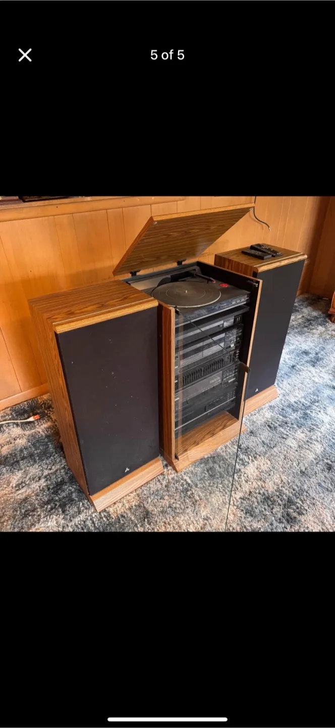 Vintage Mitsubishi Stereo System with Speakers and Turntable image indicator(4)