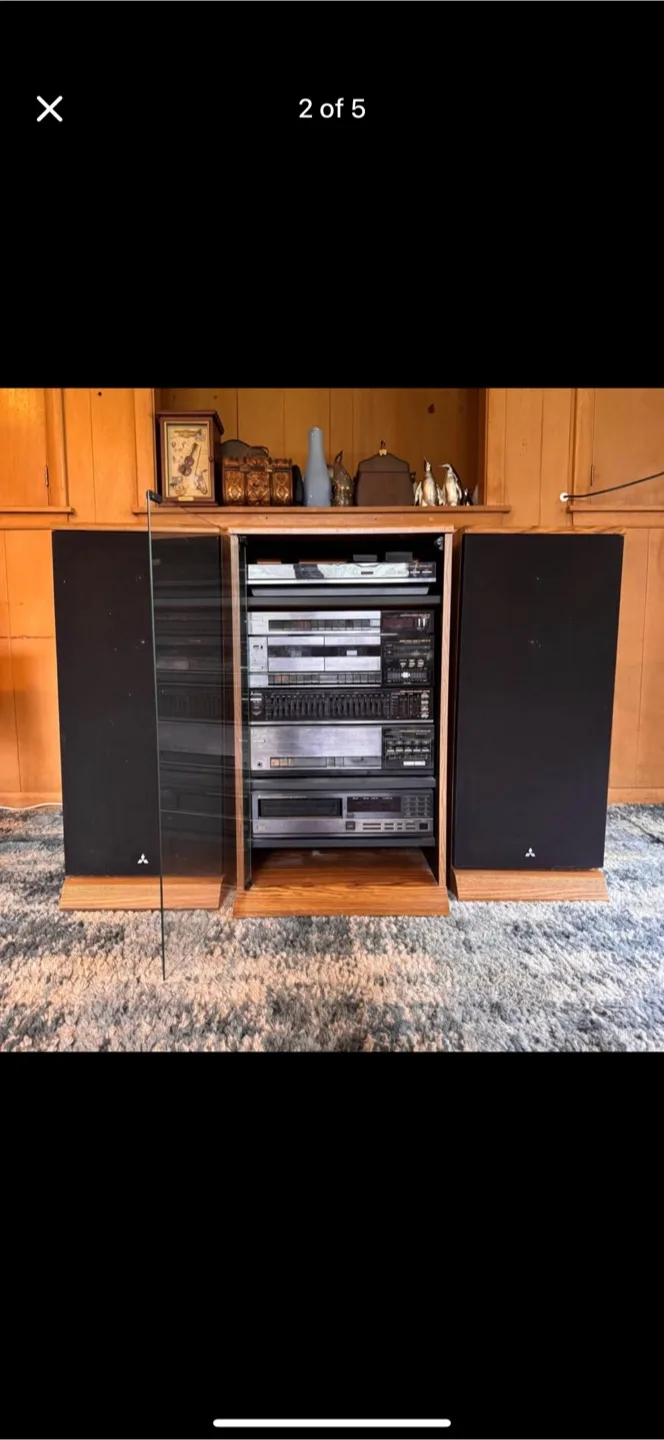 Vintage Mitsubishi Stereo System with Speakers and Turntable image indicator(2)