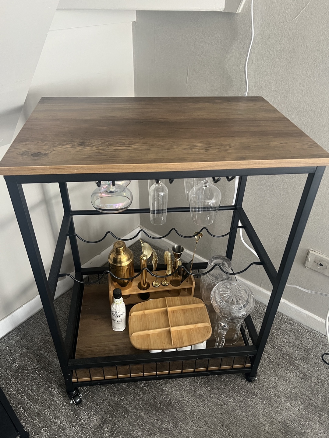 Bar cart with 6 wine glasses! - photo 2