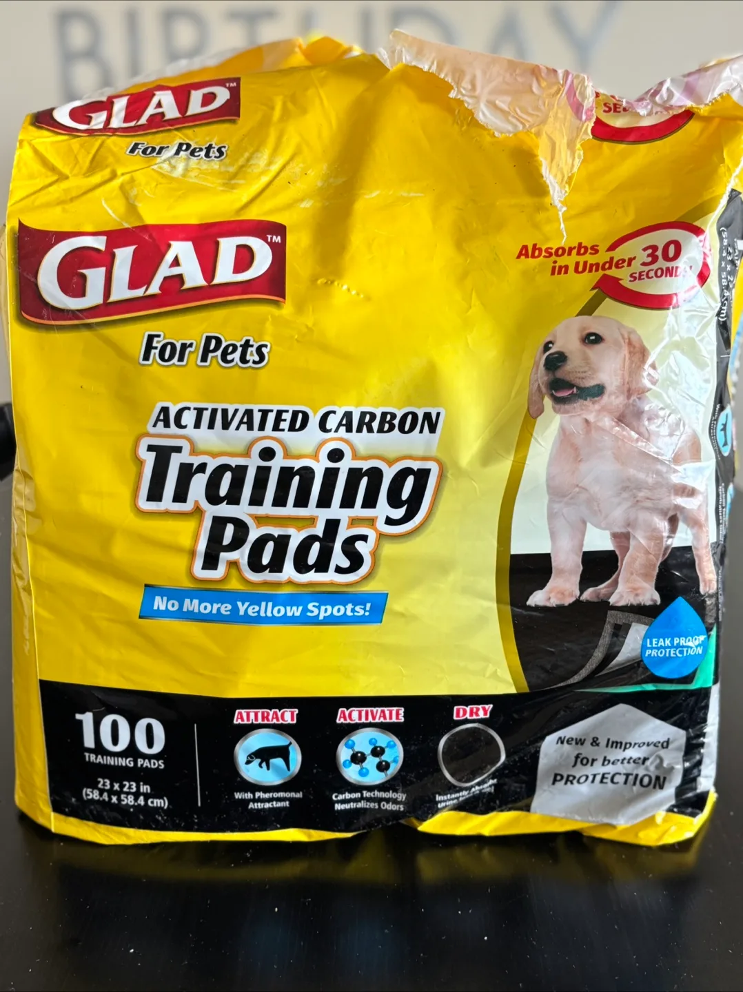 Glad For Pets Activated Carbon Training Pads (85) image indicator(3)