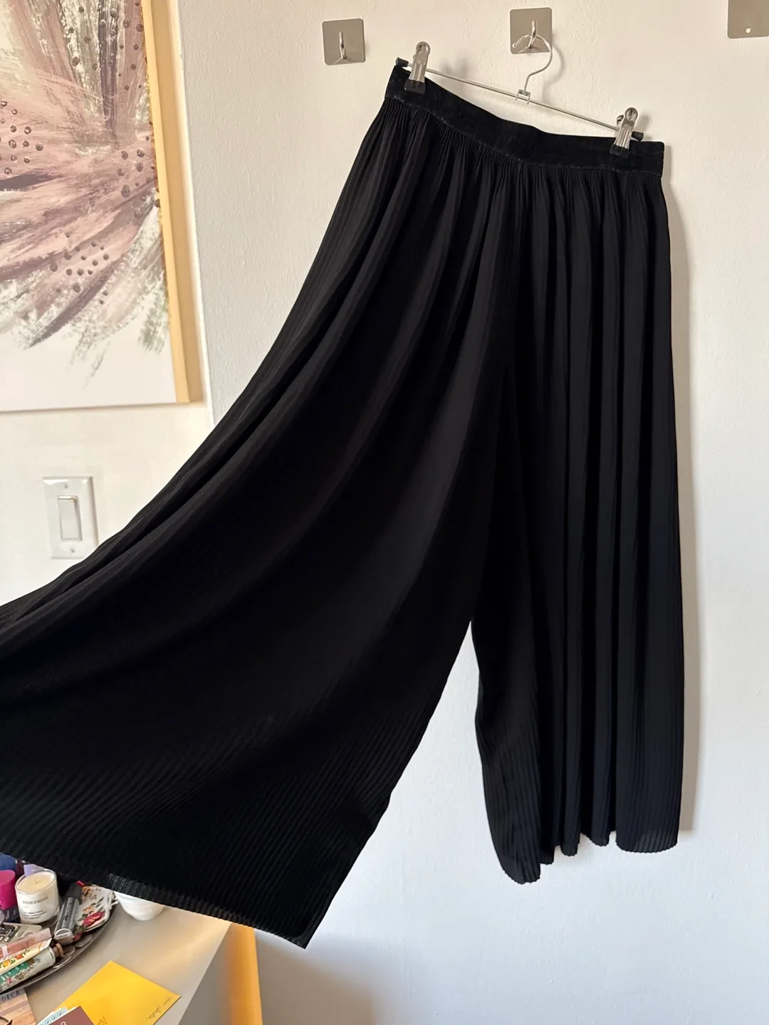 ZARA Black Pleated Wide Leg Culottes thumbnail