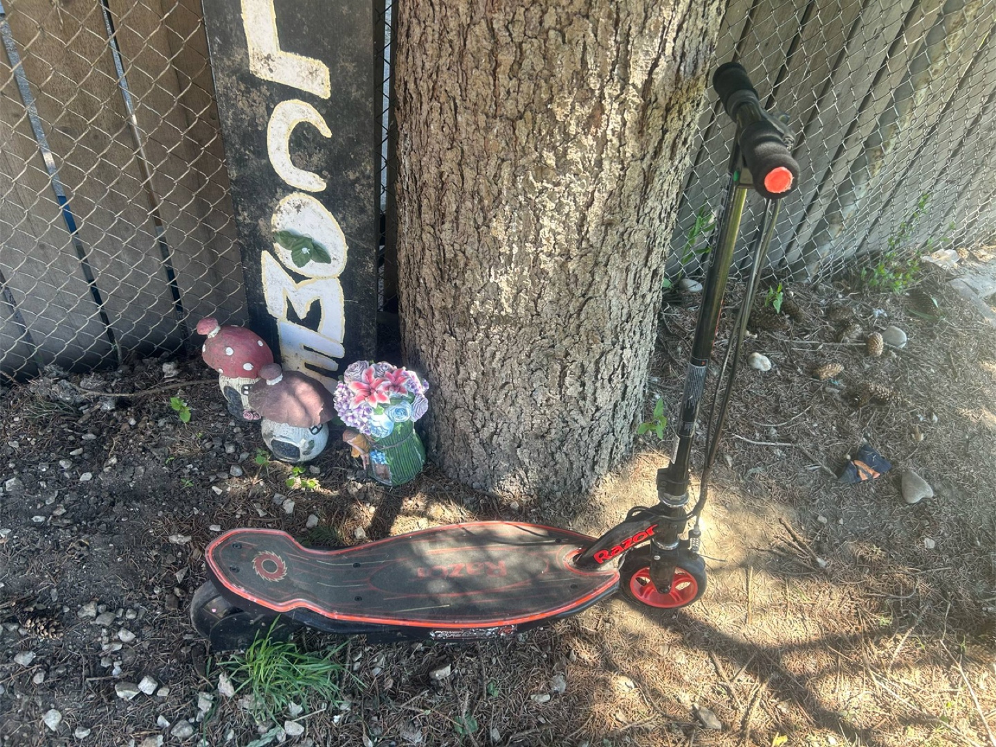 Razor Electric Scooter - photo 2