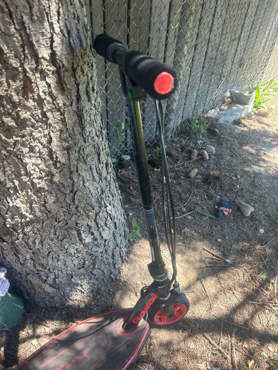 Razor Electric Scooter - photo 3