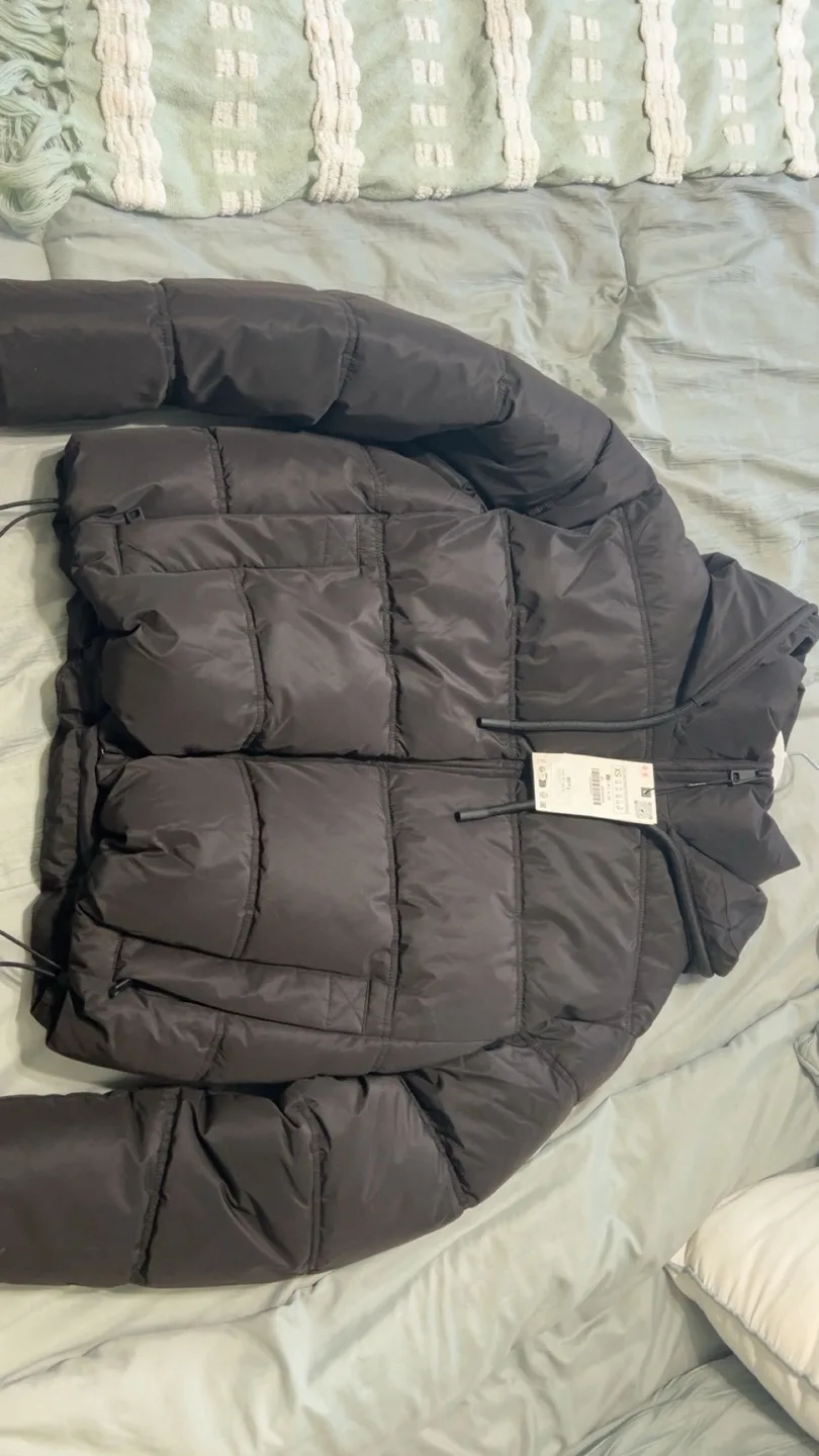 Zara Black Puffer Jacket image indicator(2)