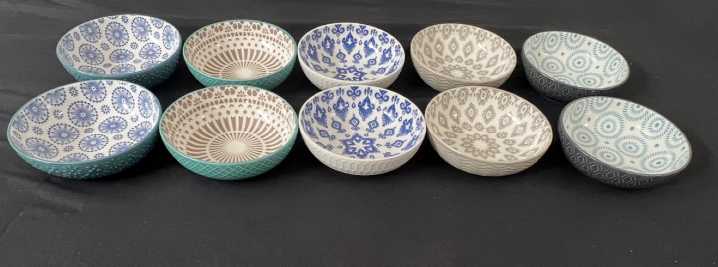 Set of 10 Creamic Bowls