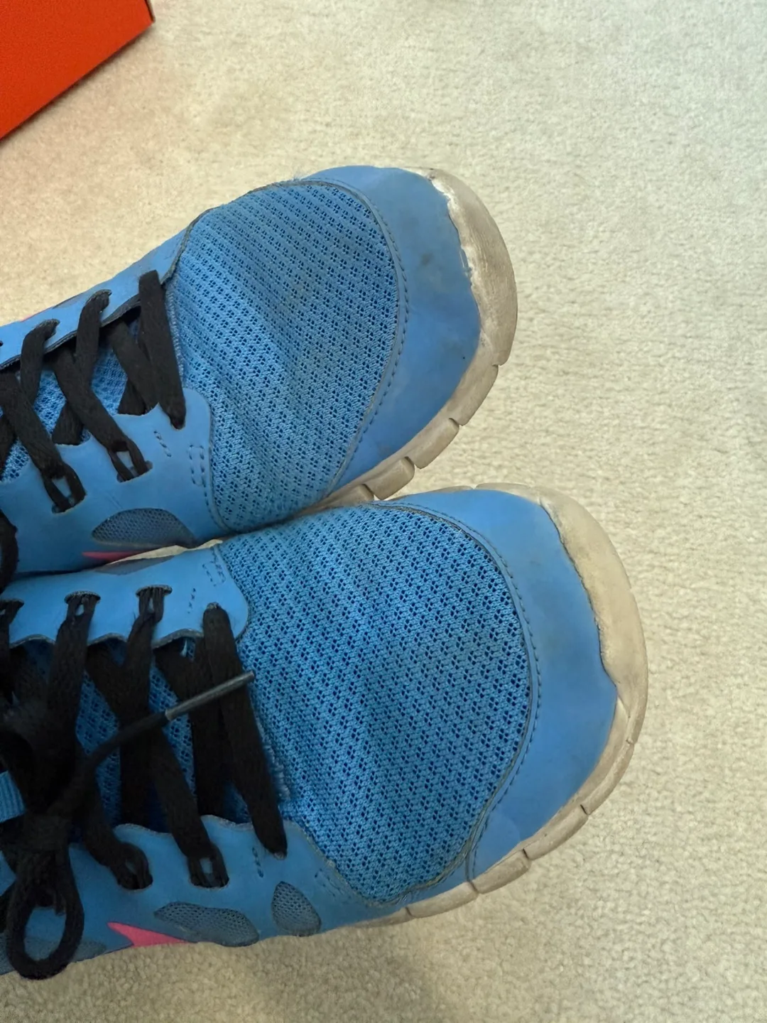 Nike Free Running Shoes [Size 6] image indicator(3)