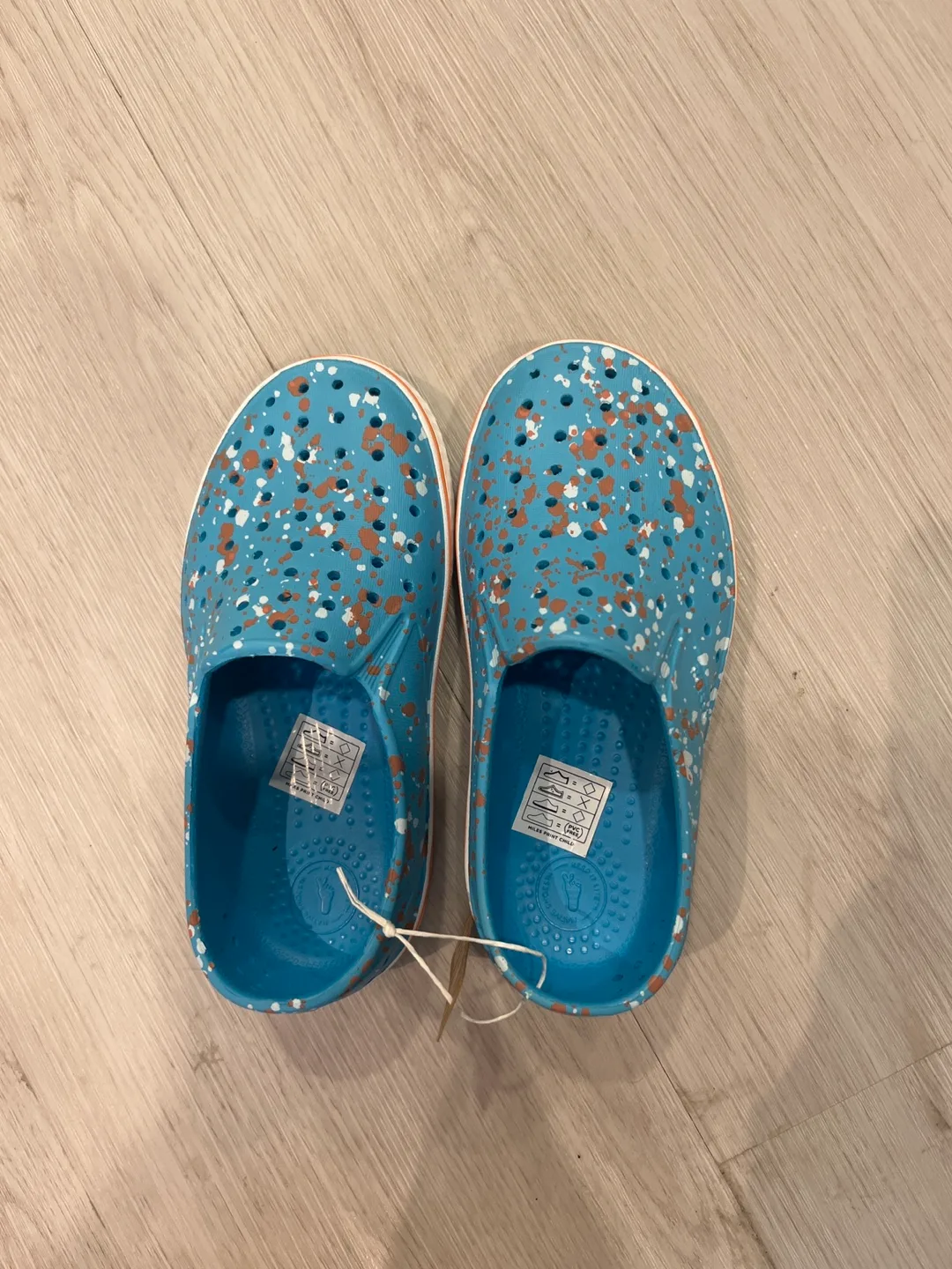 Native Shoes Miles Print Slip-on Sneakers - Size C11 (US 2) thumbnail