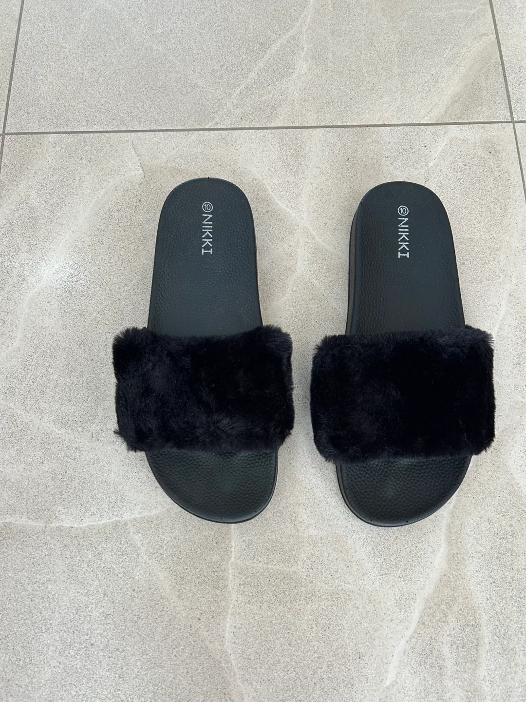 Black Faux Fur Slides - Size 9 ladies thumbnail