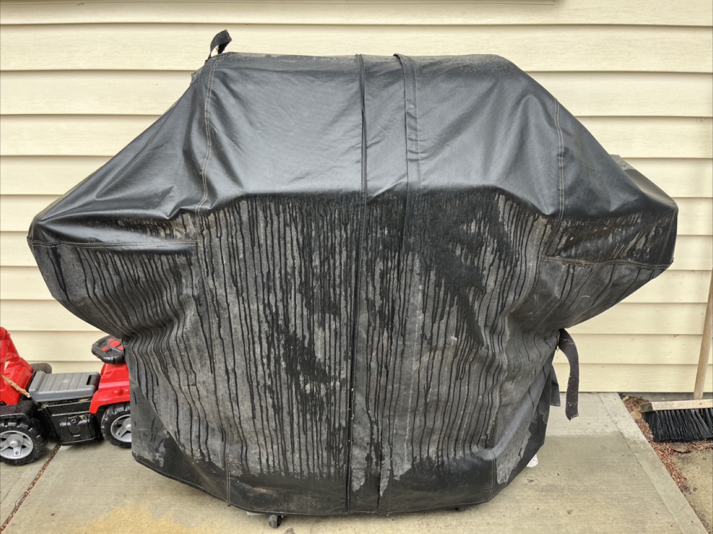 Coleman Revolution 3-Burner Propane BBQ Grill - photo 3