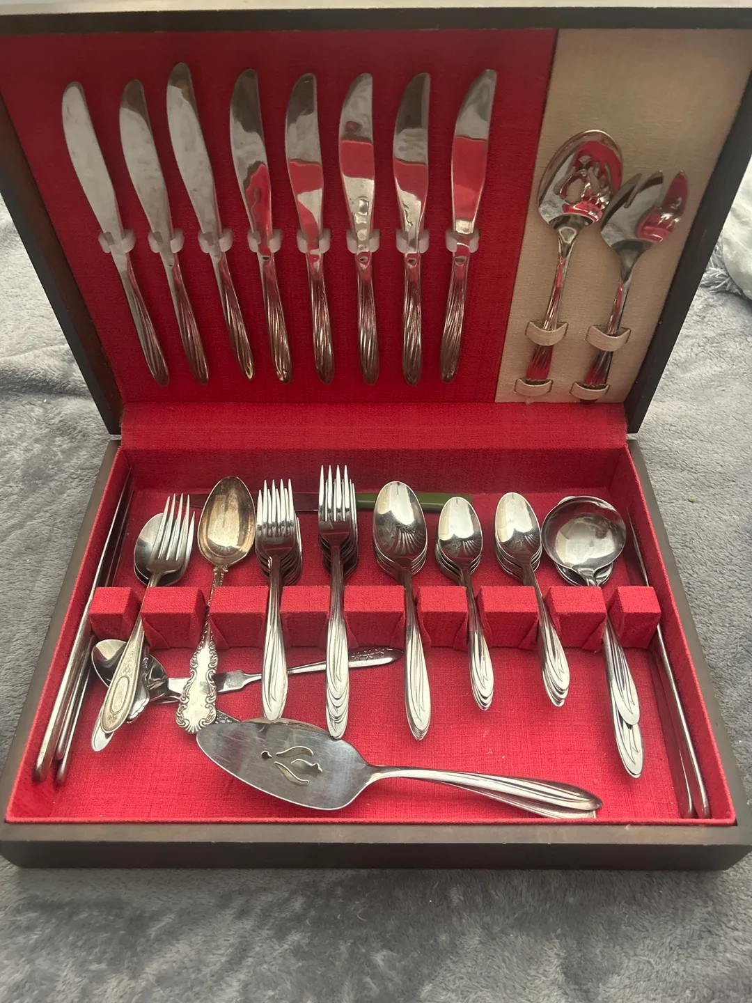 Vintage Silverware Set in Wooden Case thumbnail