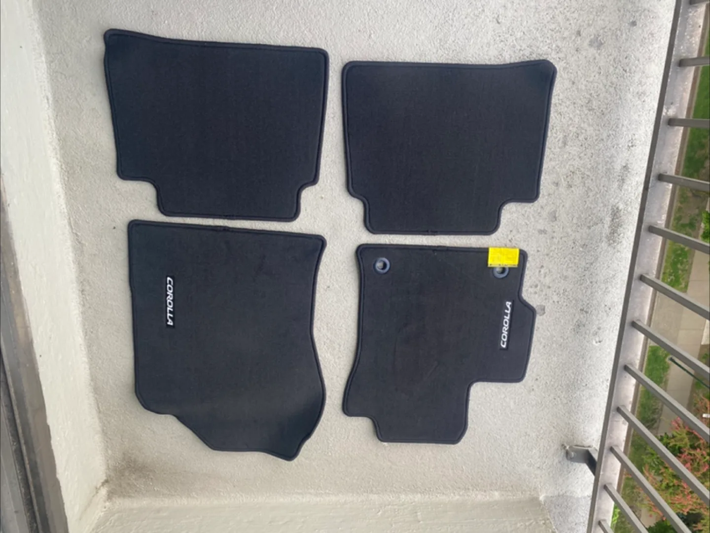 🏒Toyota Corolla Floor Mats - NEW (never used) image indicator(2)