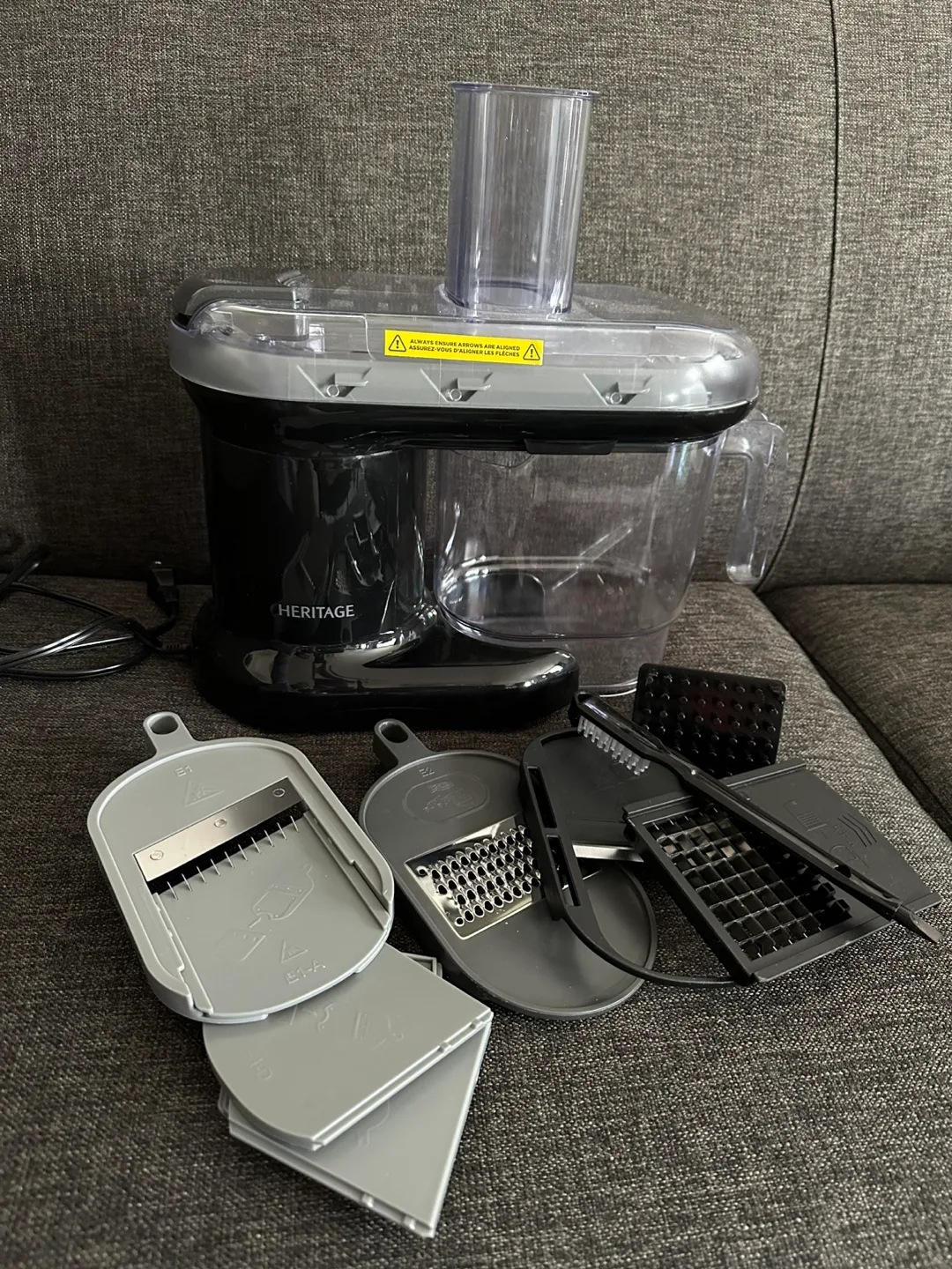 Starfrit Heritage 7-in-1 Electric Food Mandoline/Slicer image indicator(2)