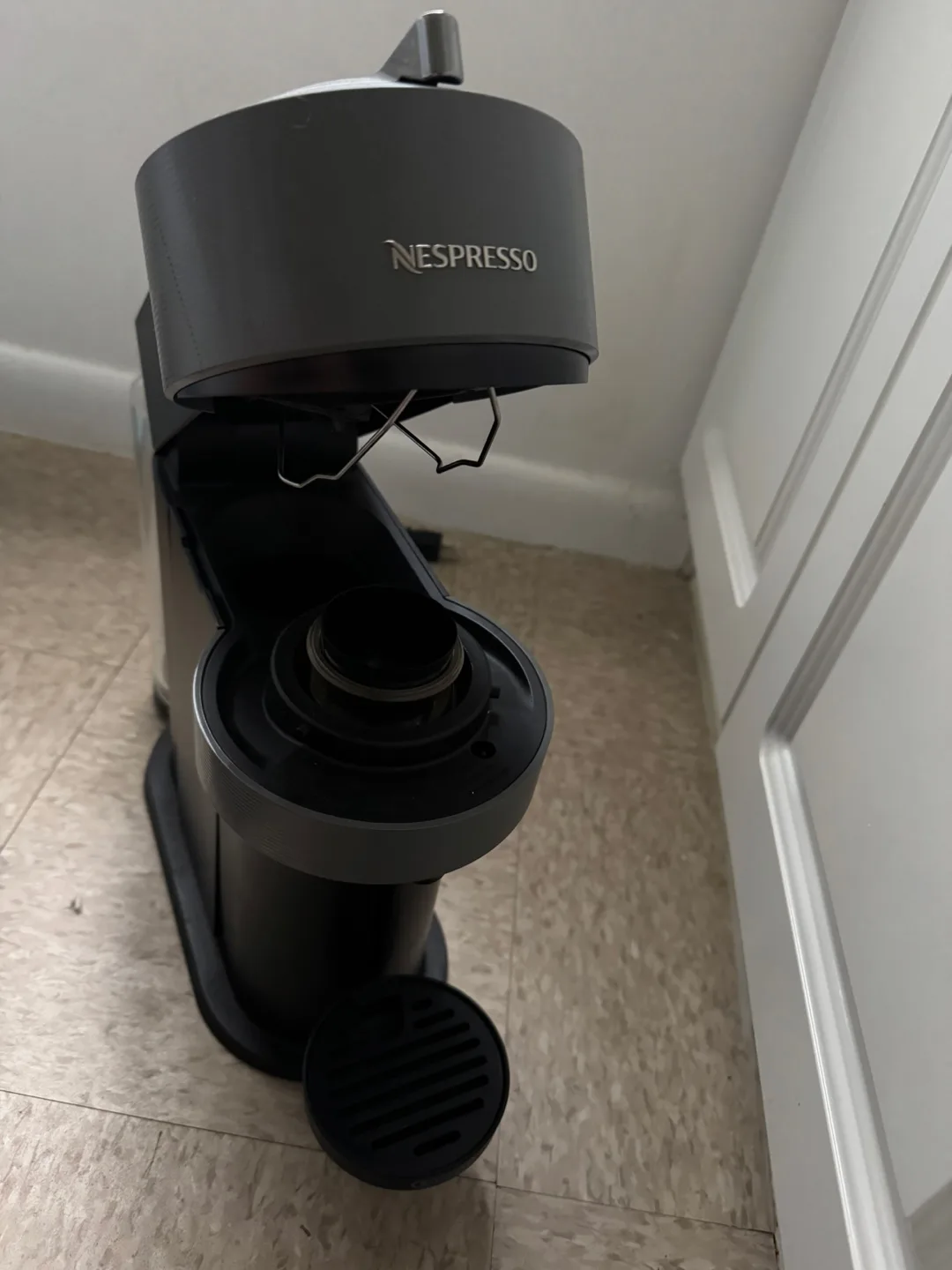 Nespresso Vertuo/Coffee Maker & Espresso Machine thumbnail