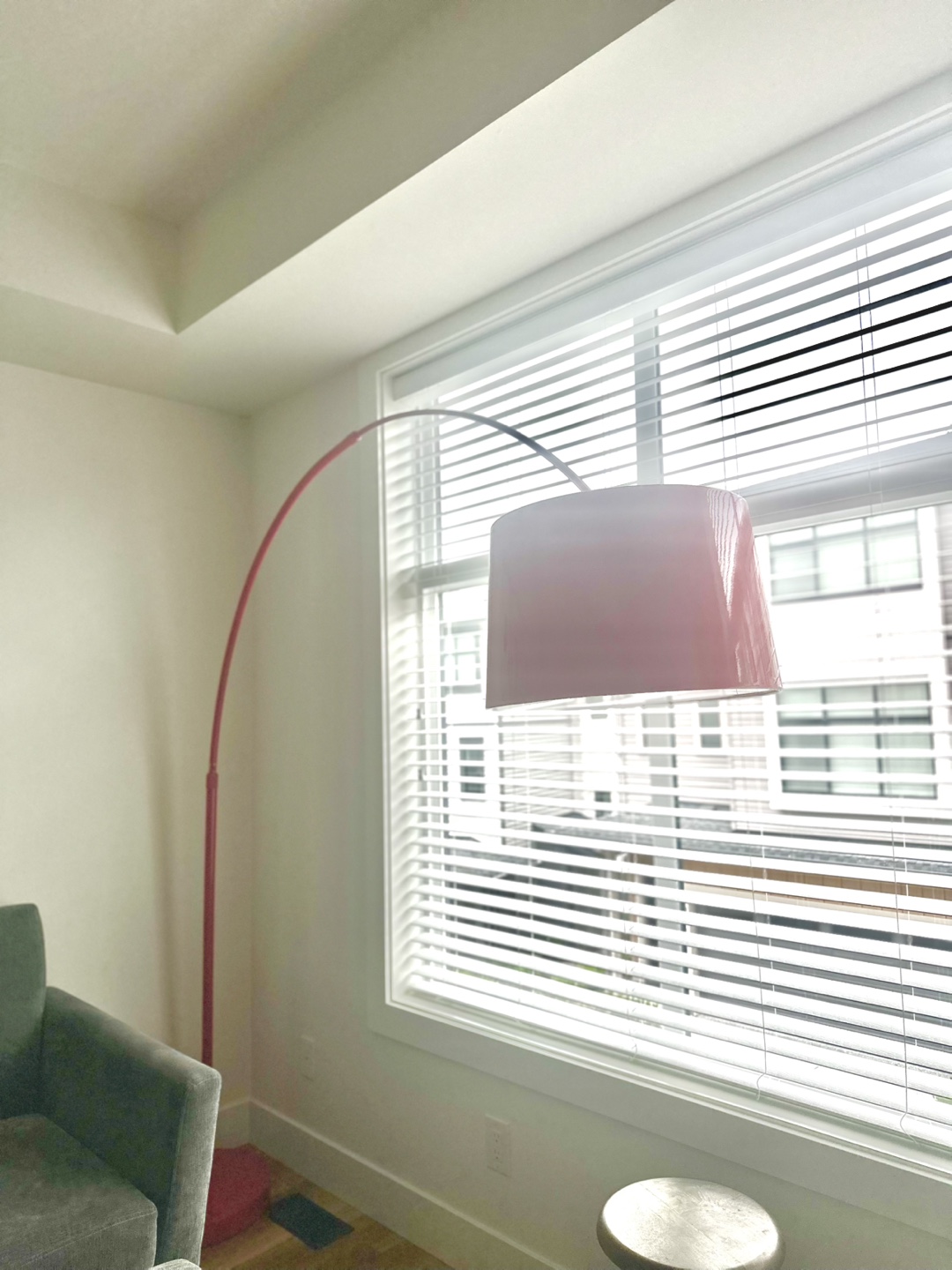 Red Arc Floor Lamp - photo 2