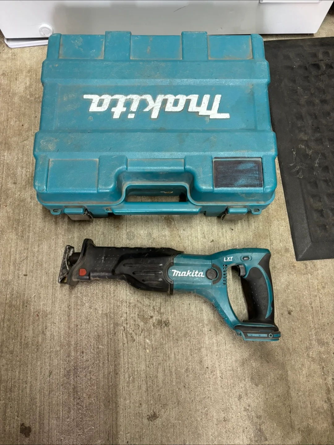 Makita LXT Cordless Combo Kit thumbnail