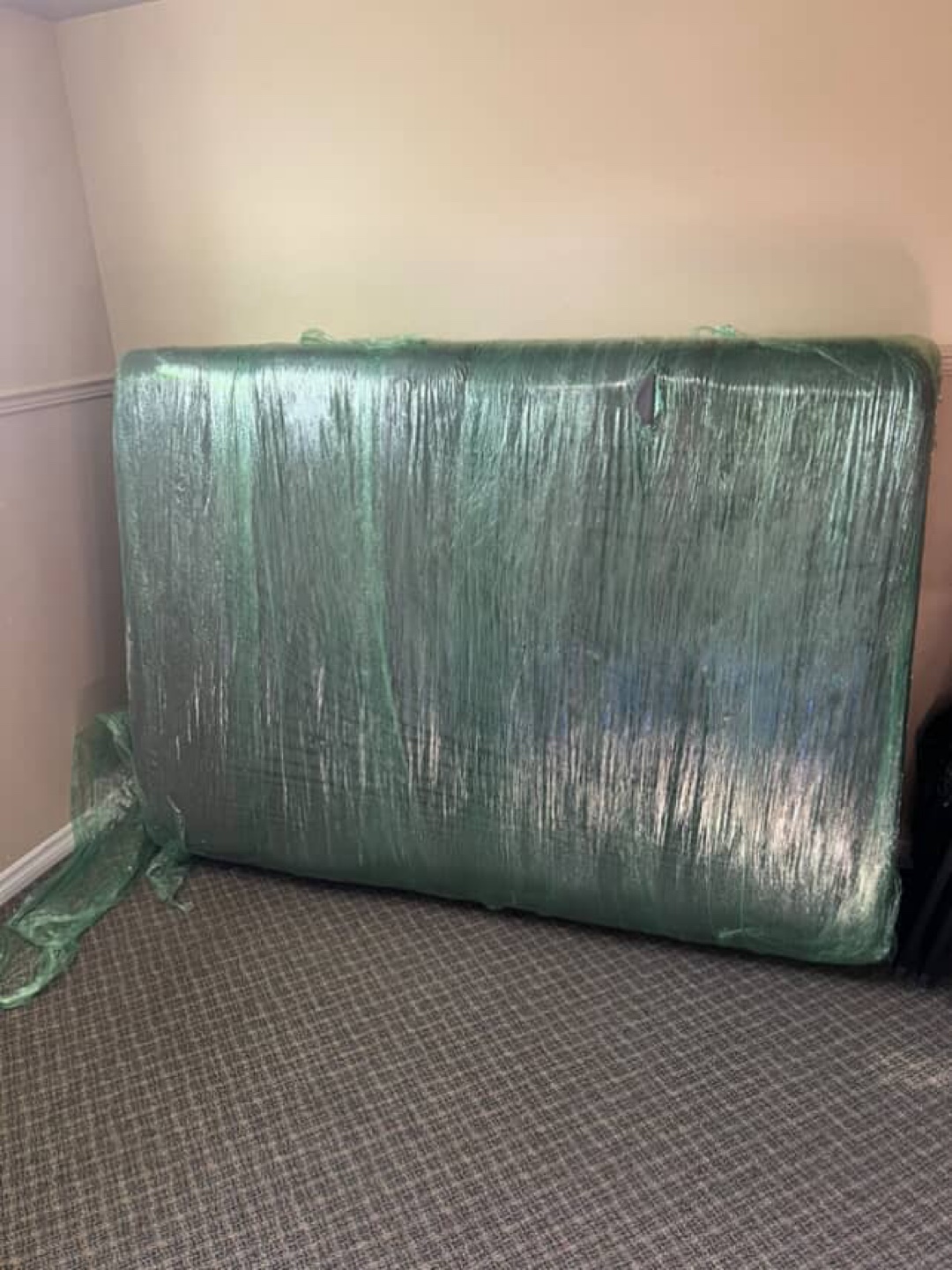 New Zinus 12-inch Green tea Cooling Gel Foam Mattress. - photo 3