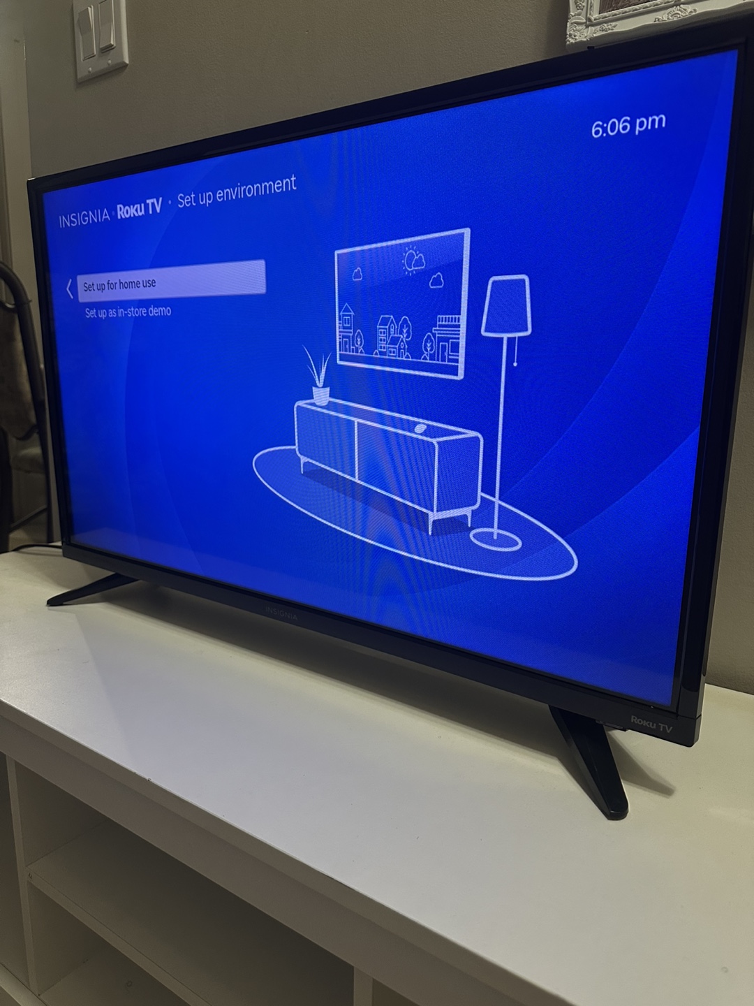 32-inch Roku Smart TV in excellent working condition.