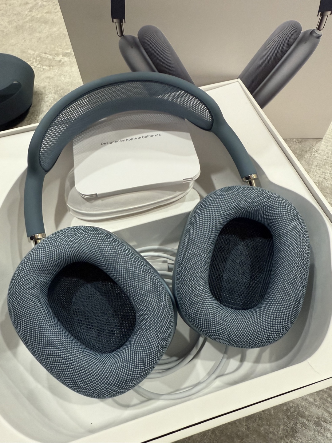 New AirPods Max Headphones - blue - photo 4