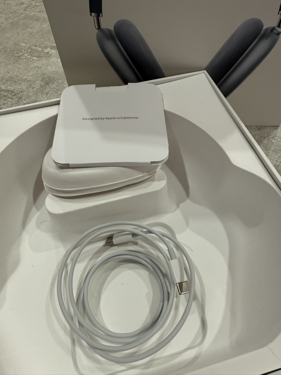 New AirPods Max Headphones - blue - photo 3