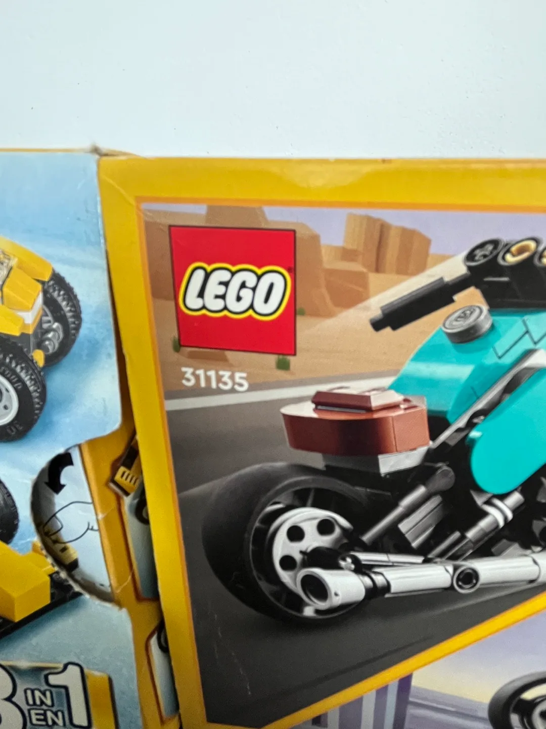 Two Lego 3 in 1 Creators image indicator(3)