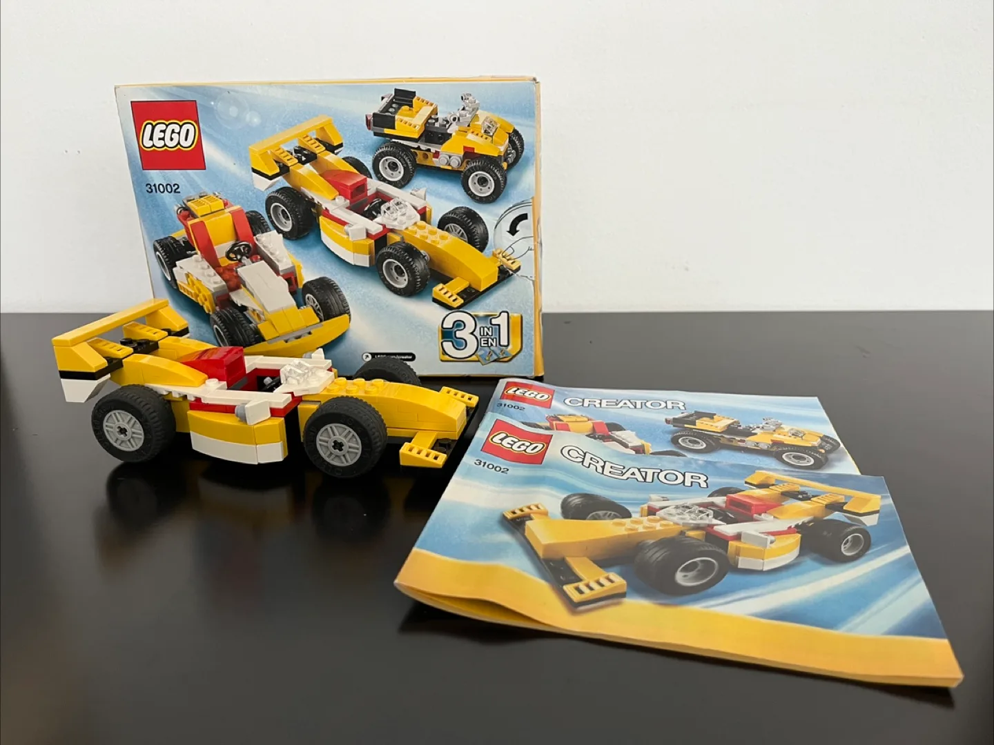 Two Lego 3 in 1 Creators image indicator(4)