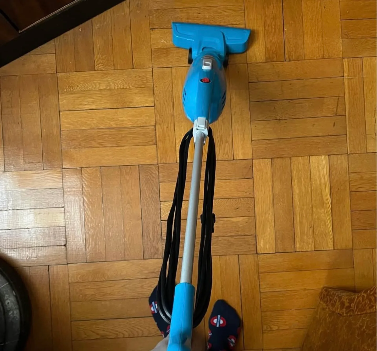 Bissell Featherweight Stick Vacuum image indicator(4)