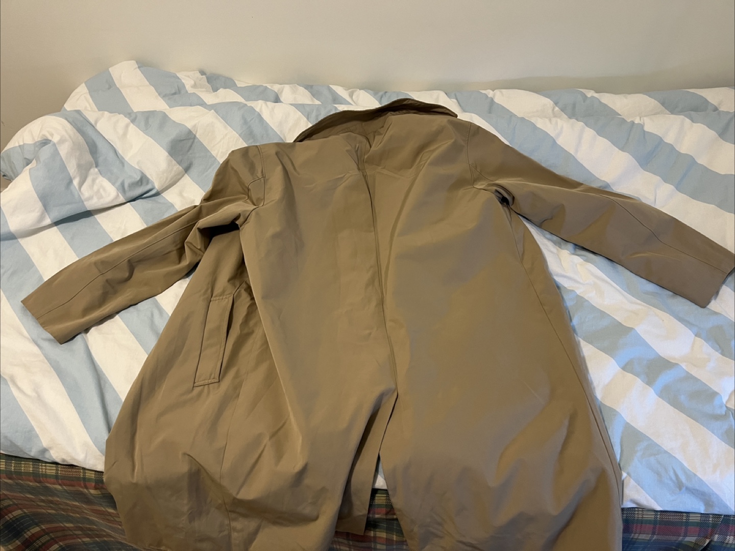 Beige Trench Coat - photo 3