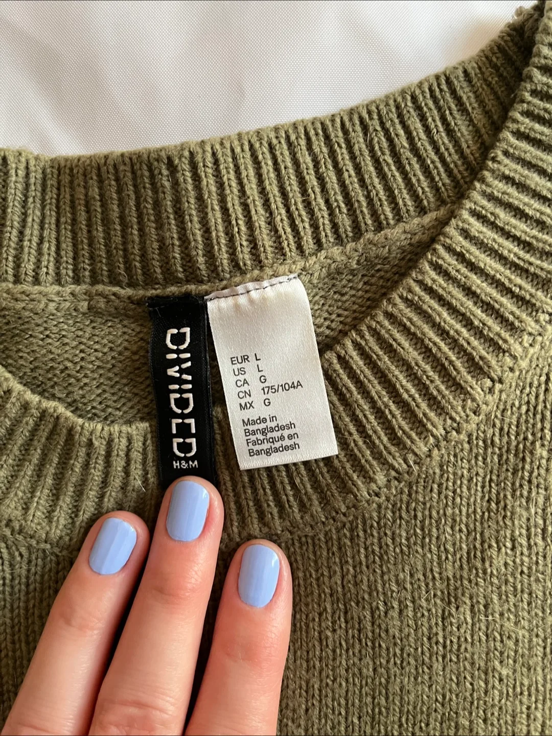 H&M Divided Olive Green Knit Sweater with Layered Shirt look image indicator(2)