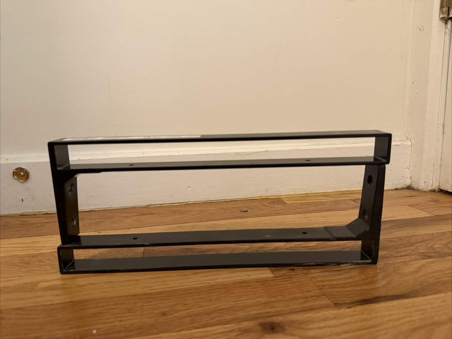8 heavy metal shelf brackets - photo 3