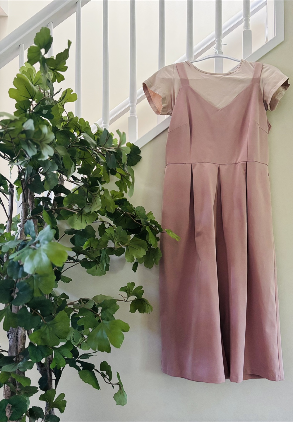 🏒 L'zzie blush pink wide leg jumpsuit with tee