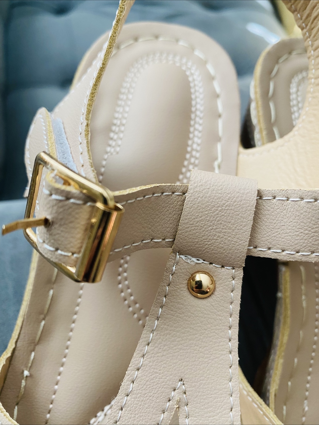 Women's Khaki T-Strap High Heels Sandals Size 7.5 - photo 4