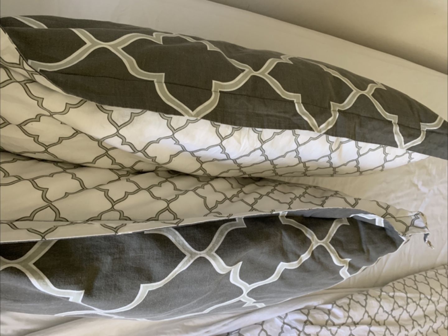 Reversible King SizeDuvet Cover & pillow cases - photo 4